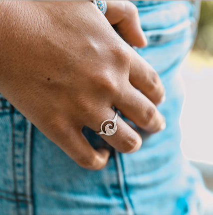 At Aloha At Aloha Silverwave Ring