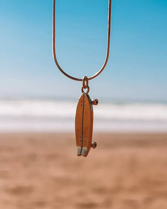 Laguna Treasures Laguna Treasures Oceaan Ketting Surfskateboard Goud