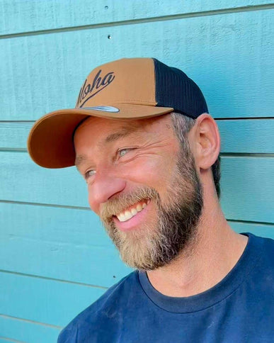 Aloha Label Aloha 6-Panel Trucker Cap Caramel Black