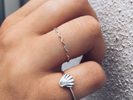 At Aloha At Aloha Small Shell Ring