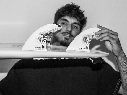 FCS FCS II Gabriel Medina Performance Core Thruster Fins - Black / White