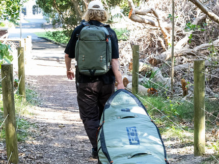 FCS FCS Travel 3 Wheelie Shortboard / Fish Board Bag GO-Light