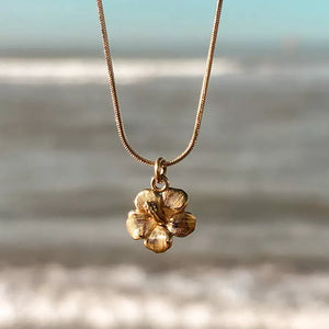Laguna Treasures Laguna Treasures Oceaan Ketting Hibiscus Goud