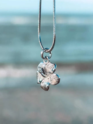 Laguna Treasures Laguna Treasures Oceaan Ketting Hibiscus Zilver
