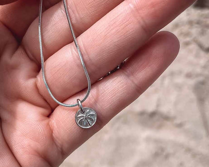 Laguna Treasures Laguna Treasures Oceaan Ketting Mini Palm Coin Zilver