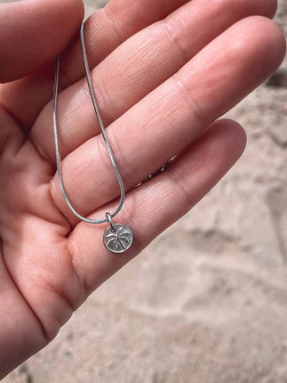 Laguna Treasures Laguna Treasures Oceaan Ketting Mini Palm Coin Zilver